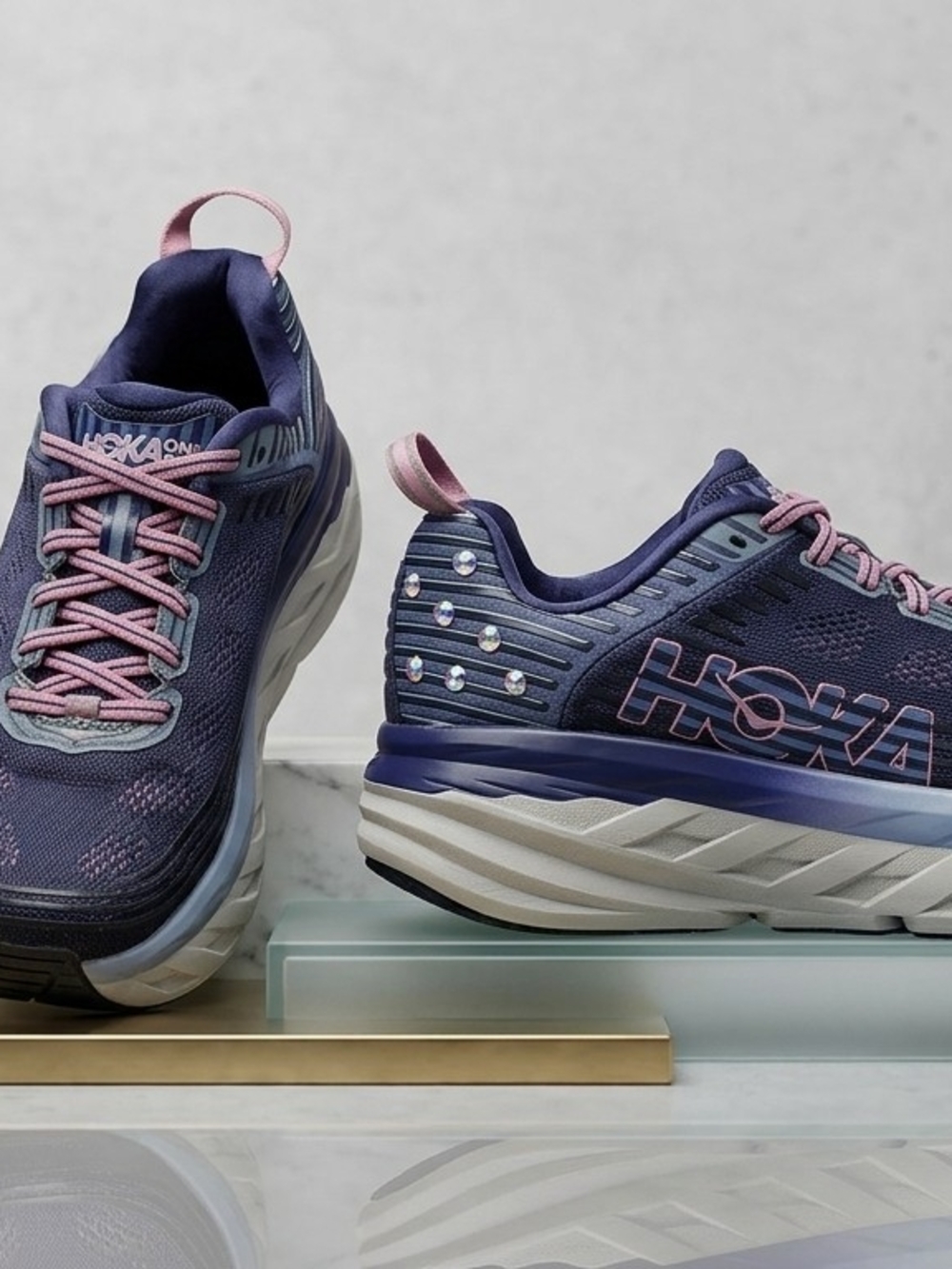 HOKA ONE ONE Bondi 6 - Navy Blue & Pink (Rhinestone Details)Women's Sz 8 👟✨